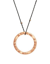 Lade das Bild in den Galerie-Viewer, Kali Mantra Anhänger - Roségold