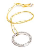 Lade das Bild in den Galerie-Viewer, Gayatri Mantra Anhänger - Silber